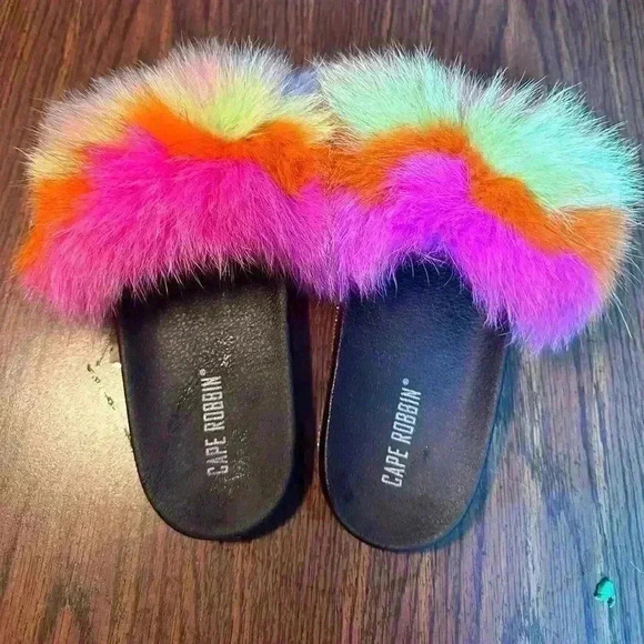 Cape Robbin Women’s Slid Slip Fuzzy Faux Fur Multicolor 9M - Picture 2 of 5